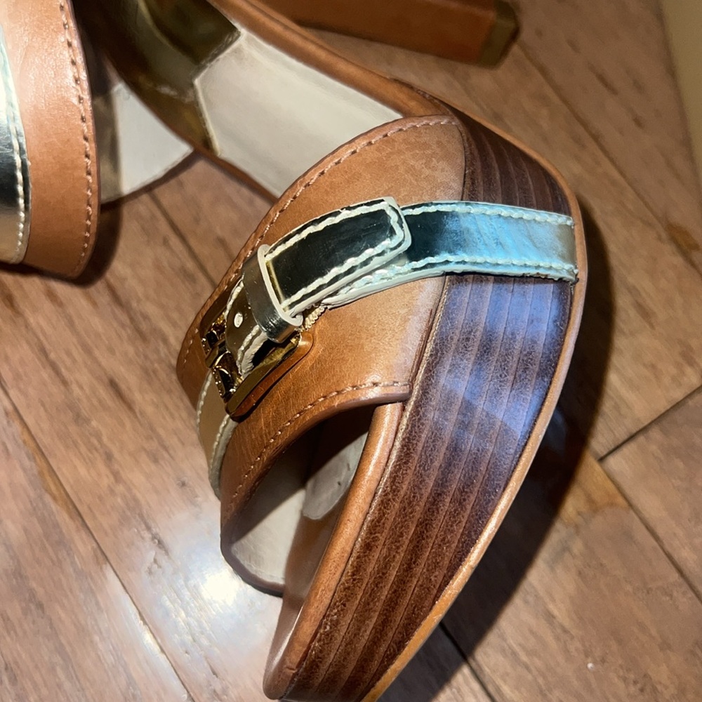Michael Kors Sandals - Picture 15 of 15